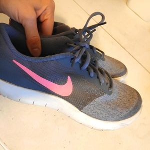 Nike women's girls flex contact youth 7 or women 8